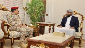 اليمن: المحرّمي والداعري يبحثان تسهيل انتقال السلع وضمان وصول الوقود إلى عدن