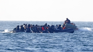 اليمن: وفاة 54 مهاجراً وفقدان آخرين في غرق قارب قبالة سواحل أبين