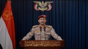 اليمن: الحوثيون يعلنون استهداف مطار بن غوريون بصاروخ باليستي 