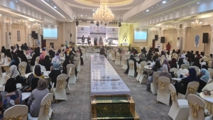 اليمن: القمة النسوية ترحب بتراجع أسعار الصرف وتطالب بإصلاحات جذرية