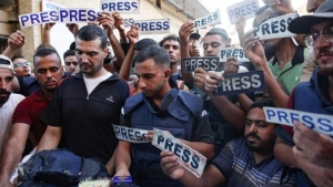 القدس: مقتل أربعة صحافيين من قناة الجزيرة بينهم أنس الشريف بقصف إسرائيلي قرب مستشفى الشفاء في غزة