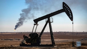 اقتصاد: أسعار النفط ترتفع بأكثر من 1.5% وسط مخاوف الإمدادات