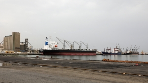 اليمن: انخفاض واردات الوقود والغذاء إلى موانئ الحوثيين بنسبة 24% منذ مطلع العام