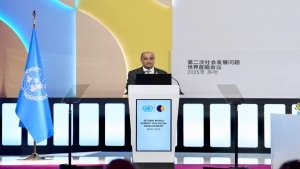 الدوحة: رئيس الوزراء اليمني يؤكد التزام بلاده بالعدالة الاجتماعية والإصلاحات الاقتصادية