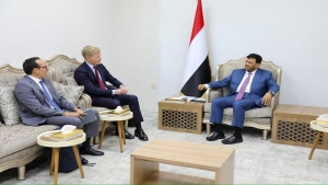 اليمن: عضو مجلس القيادة العليمي يبحث مع المبعوث الأممي مستجدات جهود السلام في اليمن