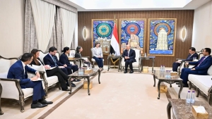 اليمن: الرئيس العليمي يجدد رفض التصعيد الأحادي في المحافظات الشرقية ويشدد على اهمية عودة القوات إلى ثكناتها