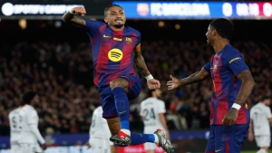 رياضة: برشلونة يتخطى عقبة أوساسونا ويحكم قبضته على صدارة "الليغا"