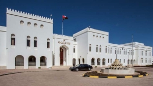 مسقط: عُمان تدعو إلى تجنّب التصعيد في المهرة وحضرموت والعودة إلى المسار السياسي