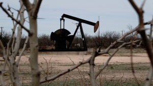 اقتصاد: أوبك+ تُبقي على سياسة إنتاج النفط دون تغيير وسط توترات سعودية–إماراتية بشأن اليمن