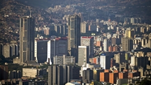 كراكاس: انفجارات في فنزويلا والحكومة تدين "العدوان الأمريكي" وتعلن حالة الطوارئ والتعبئة