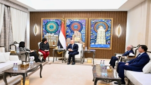 اليمن: العليمي يؤكد أن التحرك المنسق مع التحالف في المحافظات الشرقية أنجز كامل أهدافه