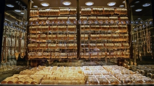 اقتصاد: أسعار الذهب تتجاوز مستويات قياسية وسط تصاعد التوترات الجيوسياسية