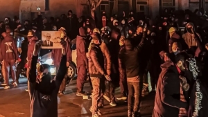 تقرير: لماذا تُعدّ الاحتجاجات الحالية في إيران غير مسبوقة؟