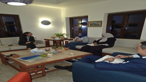 اليمن: فرنسا تجدد دعمها لمؤسسات الدولة ومجلس القيادة الرئاسي وتشيد بتعزيز حضور المرأة في الحكومة