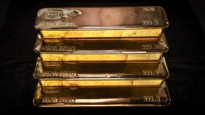 اقتصاد: عمليات شراء تدعم أسعار الذهب.. والفضة ترتفع 3%