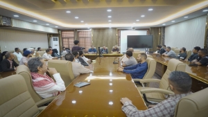 اليمن: محافظ عدن يتمسك بإخراج القوات العسكرية ويمنح المسؤولين مهلة للتقييم