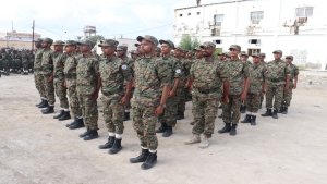 اليمن: قرارات رئاسية ووزارية لإعادة هيكلة أمن عدن ودمج التشكيلات المسلحة