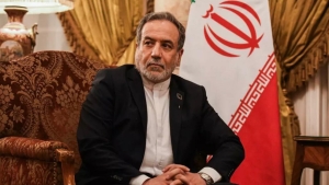 طهران: محذرا من "استغلال أراضيهم"..عراقجي يتصل بنظرائه الخليجيين بعد تصعيد صاروخي في المنطقة