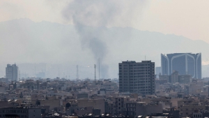 طهران: ايران تتهم واشنطن وتل أبيب باستهداف المدنيين وتعلن سقوط أكثر من 1300 ضحية