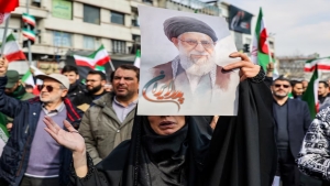 حقائق: الشخصيات الإيرانية الرفيعة التي قتلت في الغارات الأمريكية الإسرائيلية