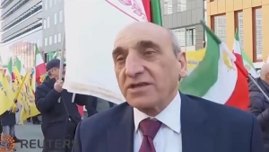 بروكسل: إيرانيون يتظاهرون في بالتزامن مع قمة أوروبية مطالبين بدعم “تغيير النظام” ورافضين الحرب