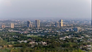 واشنطن: لماذا تُعد باكستان مكانًا جيّدًا لمفاوضات أمريكا وإيران؟