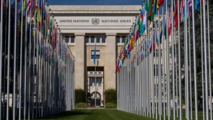 نيويورك: مجلس حقوق الإنسان يتبنى قرارا خليجيا ضد إيران.. وقف الهجمات ودفع تعويضات