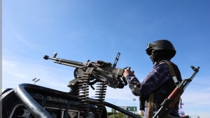 تقرير: الحوثيون ينضمون إلى الحرب ووصول مشاة بحرية أمريكية إلى المنطقة