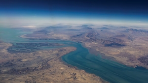 تحليل: إعادة فتح مضيق هرمز هل تحل أزمة الشحن وارتفاع أسعار النفط؟