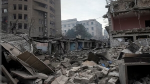 كييف: مقتل 13 جراء هجمات روسية على مدن أوكرانية