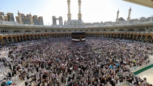 الرياض: الداخلية السعودية تحذر حاملي تأشيرات الزيارة من دخول مكة والبقاء بها