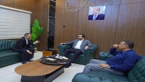 اليمن: وزير الخدمة المدنية يوجّه باستكمال صرف معاشات أكثر من 6900 من العائدين المشمولين بقرار حكومي