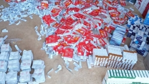 اليمن: ضبط شحنات تهريب نوعية لأجهزة اتصالات وأدوية في المكلا والوديعة