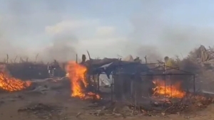 اليمن: أمن أبين يعتقل 25 مهرباً ويفكك معسكرات تهريب المهاجرين في أحور