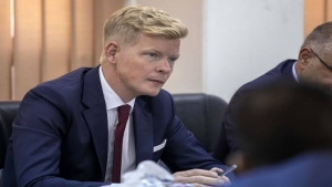 بروكسل: غروندبرغ يبحث فرص الحل السياسي في اليمن وتداعيات التصعيد الإقليمي