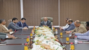 اليمن: البنك المركزي يبحث مع المصارف ترتيبات مالية دولية وتسهيل تمويل الواردات