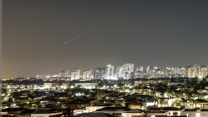 القدس: إسرائيل تشن غارات جديدة على إيران رغم تحذير ترامب