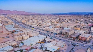 اليمن: الأمن يعتقل متهماً بعد جريمة قتل متبادلة بين ثلاثة أشقاء في شبوة
