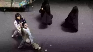 تحليل: ماذا عن معركة ما بعد الحرب.. هل تستطيع إيران التوفيق بين شارع غاضب ومحافظين يشعرون بالنصر؟