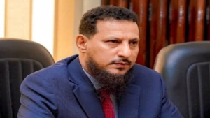 اليمن: محافظ عدن يصدر قرارات بتكليف مديرين لعدد من المديريات والمكاتب التنفيذية
