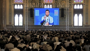 اليمن: زعيم الحوثيين يهدد باستهداف المطارات والمنشآت النفطية السعودية إذا تصاعدت المواجهة مع الرياض