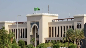الرياض: المملكة تدين إعلان الحوثيين حظر الملاحة السعودية وتتعهد بحماية سفنها