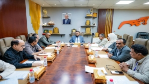اليمن: تدابير في عدن لتأمين مستحقات المعلمين المتعاقدين ومنع زيادة الرسوم المدرسية