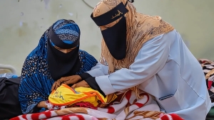 اليمن: "صندوق السكان" يدعو لتوفير 38 مليون دولار لاستمرار الدعم الحيوي لملايين النساء والفتيات