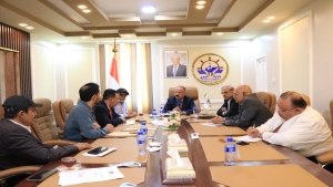 اليمن: وزارة النقل تناقش معالجة الازدحام وتداخل الصلاحيات بمنفذ الوديعة البري