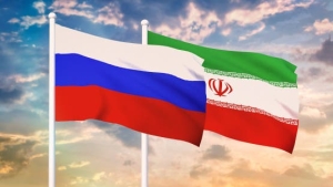 موسكو: روسيا تشحن أسلحة ومكونات مسيرات إلى إيران لتعويض ترسانتها المتضررة