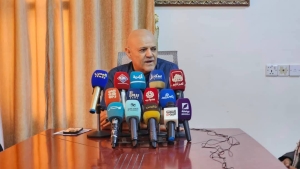 اليمن: محافظ تعز يحذر من تفاقم الأزمة الإنسانية ويدعو إلى تحرك دولي لرفع الحصار