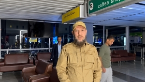 اليمن: محافظ عدن يتفقد المطار عقب استهدافه ويؤكد استمرار الرحلات وأمن المدينة