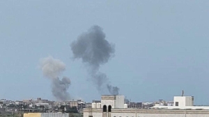 اليمن: غارات جوية مكثفة تستهدف مواقع للحوثيين بالمخا لليوم الثاني